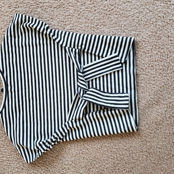 Versatile Express Tie Front or Back Striped Shirt - Picture 9 of 9